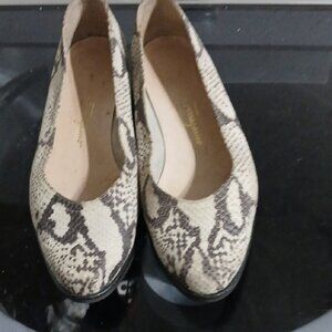 Salvatore Ferragamo Cream and Brown Flats with Textured Design
